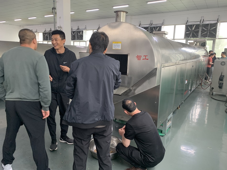 流水線炒貨設(shè)備 流水線炒貨設(shè)備